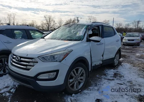 2013 Hyundai Santa Fe Sport 2.0T z USA, uszkodzony, nr VIN 5XYZUDLA2DG118087